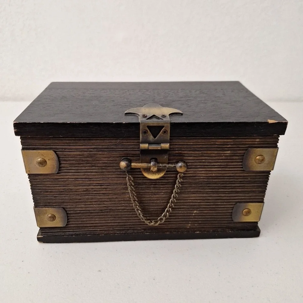 Vintage MCM Wood Brass Jewerly Box Removable Tray Red Velvet Lined 8.5